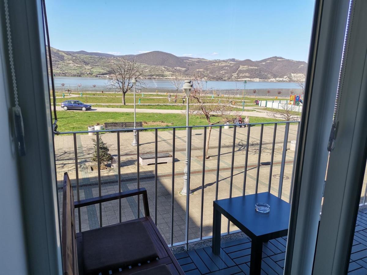 Apartman Terassa Donji Milanovac Exterior photo